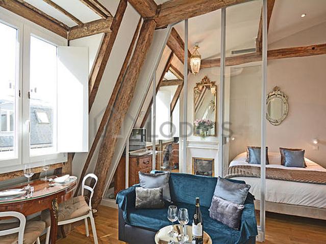 Appartement 1 chambre meublé avec ascenseur, cheminée et concierge Saint Paul Paris 4°