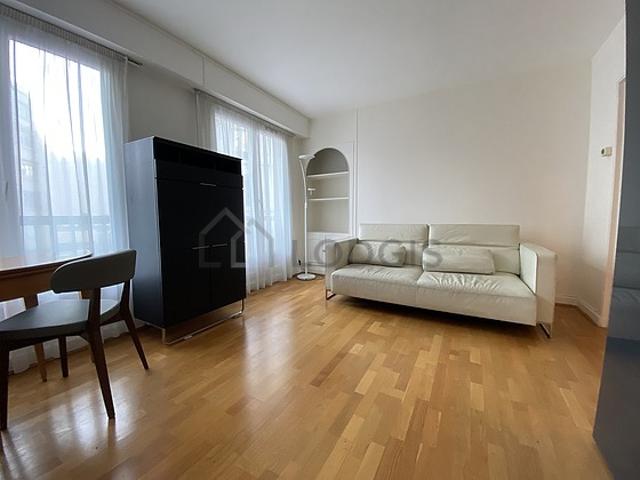 Appartement 1 chambre meublé avec ascenseur, concierge et local à vélos La Chapelle Paris 18°
