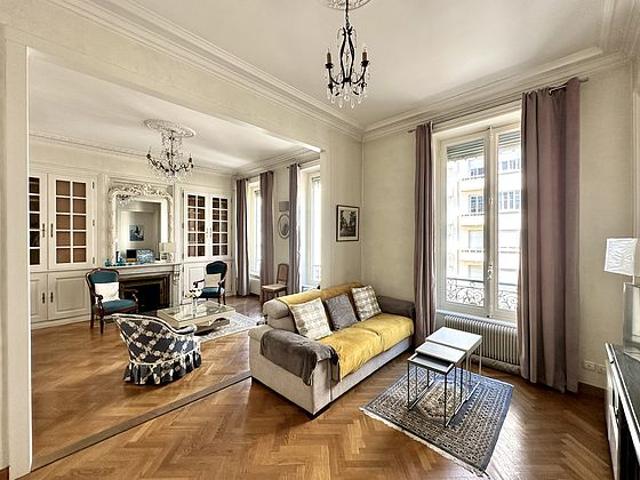 Appartement 1 chambre meublé avec ascenseur et cheminée 69006 Lyon 69006