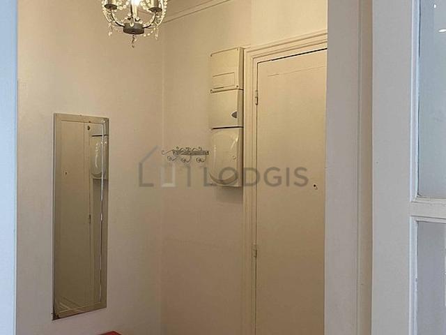 Appartement 1 chambre meublé avec ascenseur et concierge Champs de Mars Paris 7°