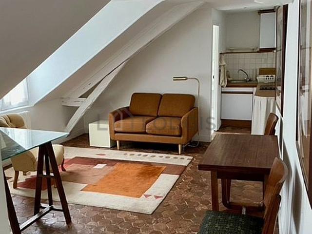 Appartement 1 chambre meublé avec ascenseur et concierge Louvre Paris 1°