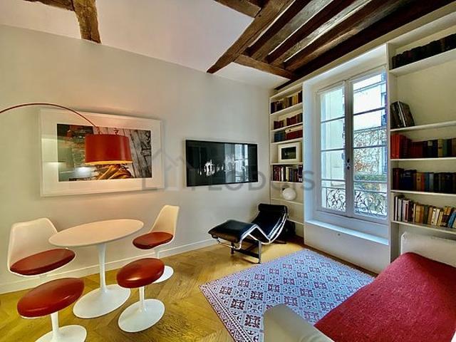 Appartement 1 chambre meublé avec ascenseur et concierge Rue du Bac Paris 7°