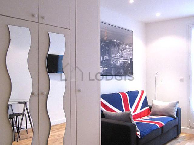 Appartement 1 chambre meublé avec ascenseur et local à vélos Montmartre Paris 18°