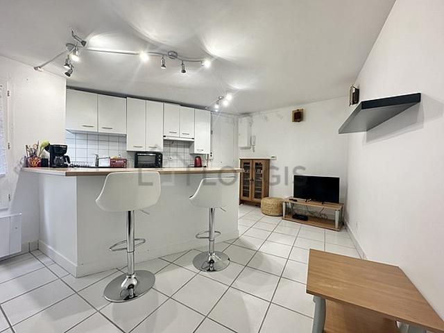 Appartement 1 chambre meublé avec ascenseur La Motte Picquet Paris 15°