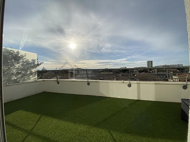 Appartement 1 chambre meublé avec garage, terrasse et ascenseur Bordeaux