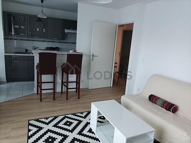 Appartement 1 chambre meublé avec garage, terrasse et ascenseur Saint Denis 93210