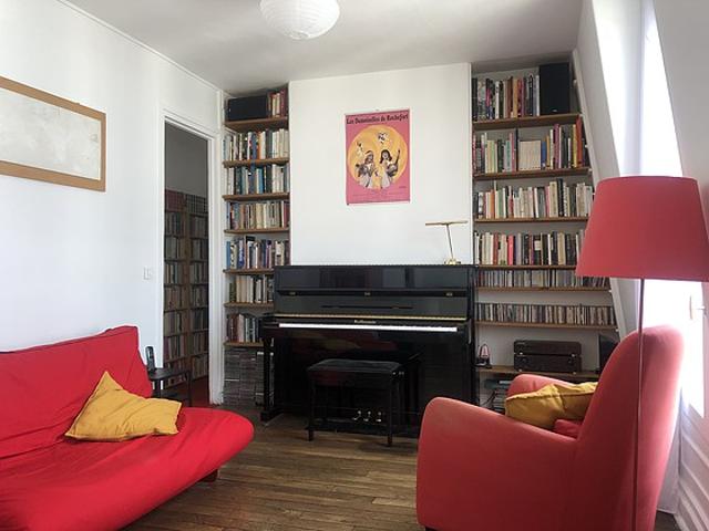 Appartement 1 chambre meublé avec piano et local à vélos Montmartre Paris 18°