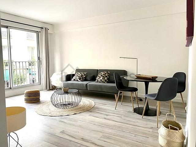 Appartement 1 chambre meublé avec terrasse, ascenseur et cave Trocadéro Paris 16°