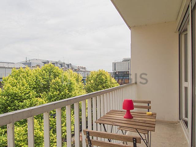 Appartement 1 chambre meublé avec terrasse, ascenseur et concierge Gambetta Paris 20°