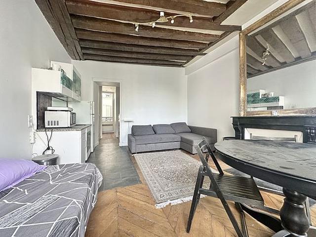 Appartement 1 chambre meublé Grands Boulevards Montorgueil Paris 2°
