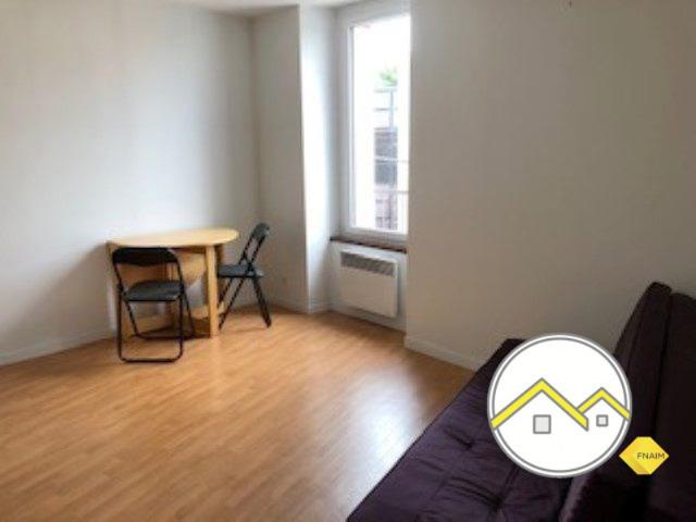 Appartement 1 chambre semi meublé