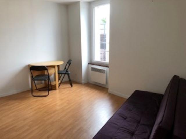 Appartement 1 chambre semi meublé