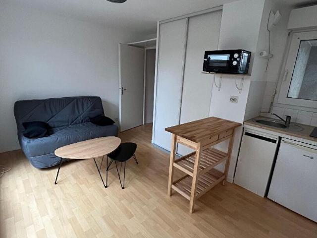 Location appartement 1 pièce, 19.47m², Nantes