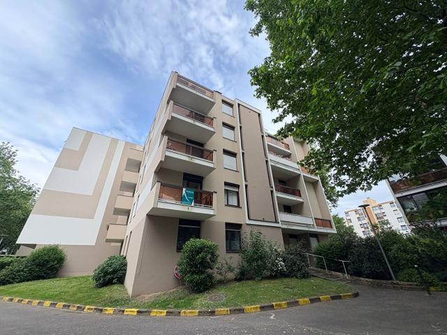 Location appartement 1 pièce, 31.57m², Nantes