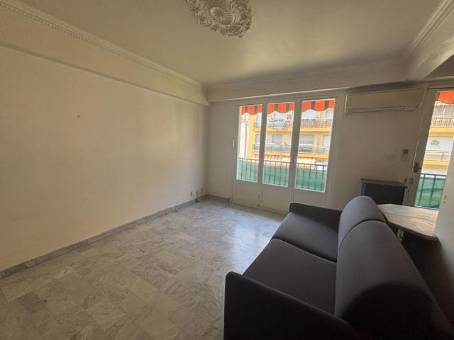 Appartement 1 pièce Nice 27.75m² 650€ à louer