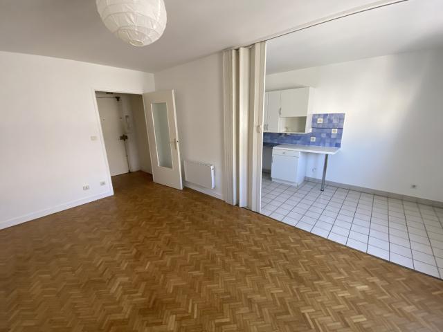 Appartement 1 pièce non meublé 32,66m2 Lyon 7ème