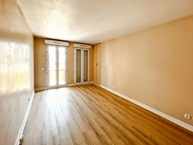 APPARTEMENT 1 PIÈCE AU CALME BON ÉTAT GÉNÉRAL MELUN