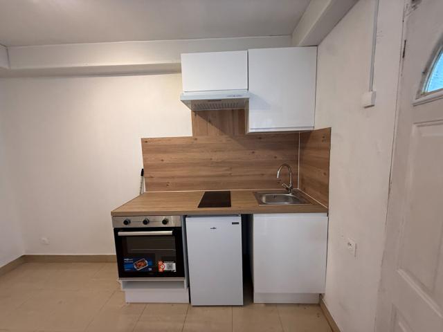 Appartement 1 pièce Aubervilliers 20.78m² 750€ à louer l'Adresse