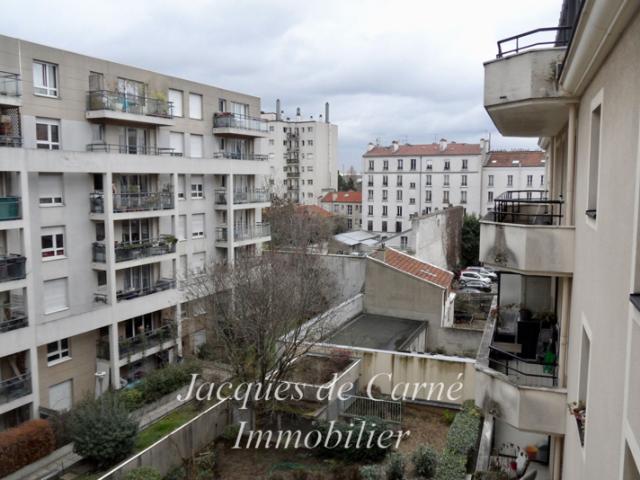 Appartement 1 pièce à Kremlin bicetre 94270