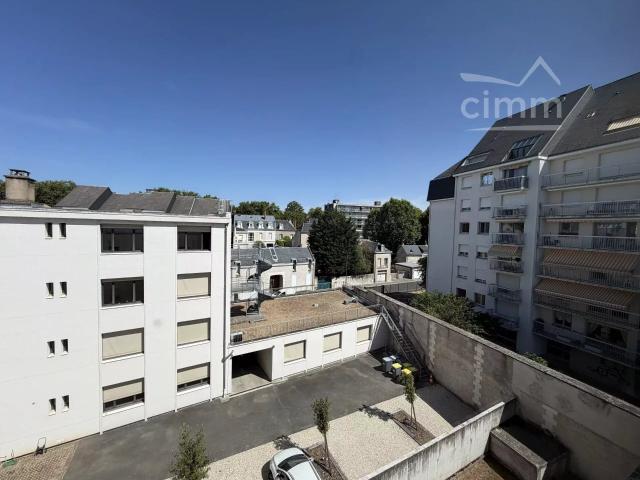 Appartement 1 pièce, à louer à Tours 37000
