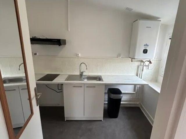 Appartement 1 pièce, à louer à Bordeaux 33000