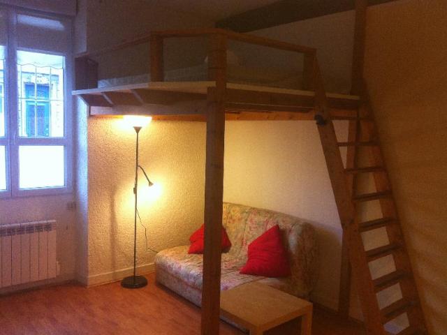 Appartement 1 pièce, à louer à Bordeaux 33000
