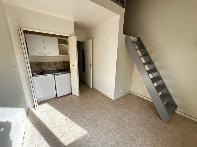 Appartement 1 pièce à louer à Reims 20m² | Les Clefs de l'Immobilier