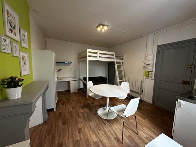 Appartement 1 pièce à louer à Reims 21.5m² | Les Clefs de l'Immobilier