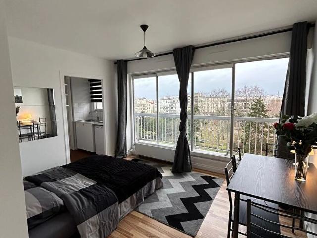Appartement 1 pièce à louer avec vue panoramique à Courbevoie