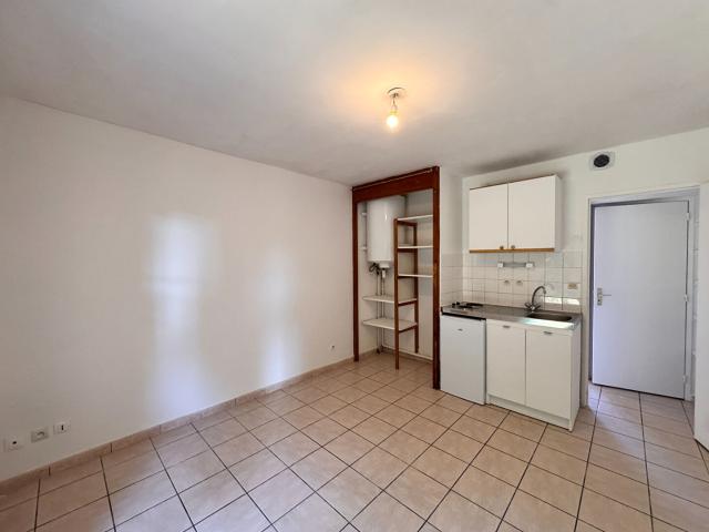 Appartement 1 pièce Amiens 25.00m² 515€ à louer