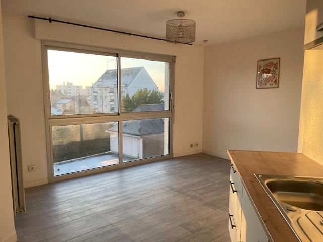 Location appartement 1 pièce, 22.96m², Angers