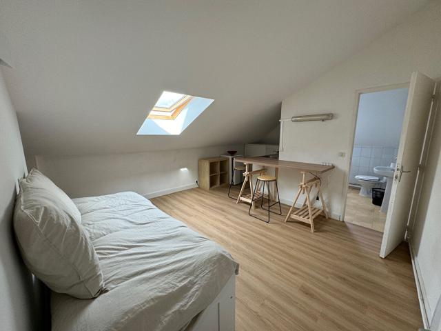 Appartement 1 pièce Blois 18.00m² 360€ à louer l'Adresse