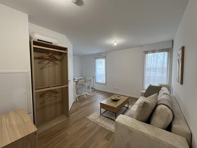 Appartement 1 pièce Drancy 23.92m² 800€ à louer l'Adresse