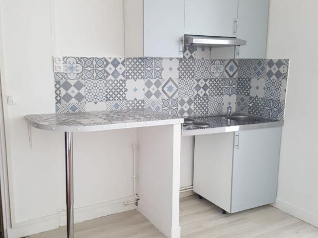 Appartement 1 pièce Fontenay sous Bois 24.78m² 690€ à louer l'Adresse