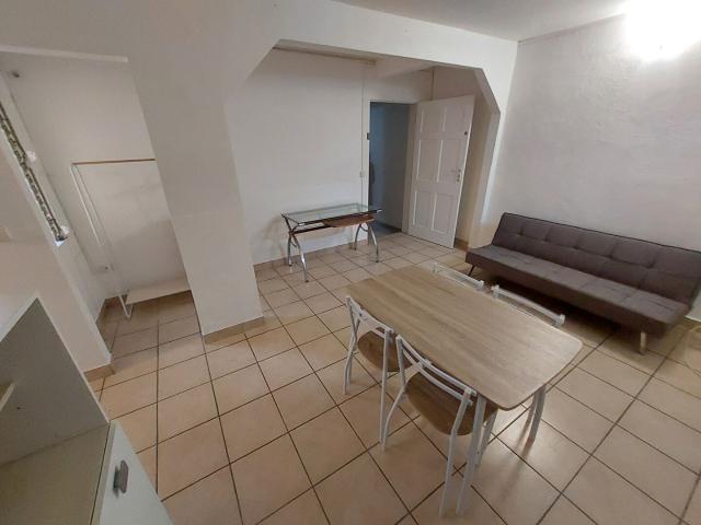 Appartement 1 pièce Fort de France 25.46m² 450€ à louer l'Adresse