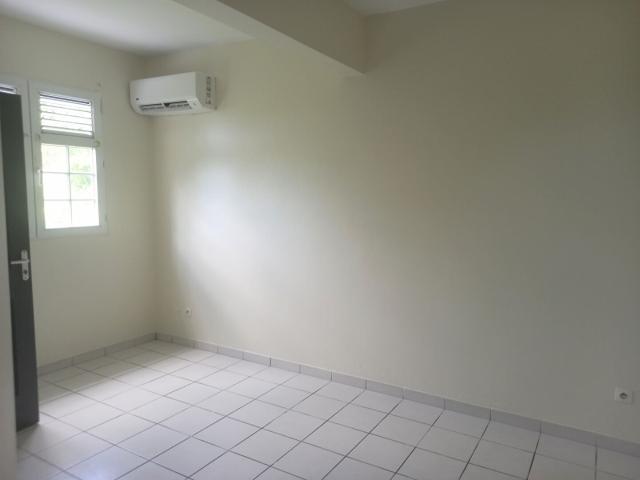Appartement 1 pièce Fort de France 22.04m² 700€ à louer