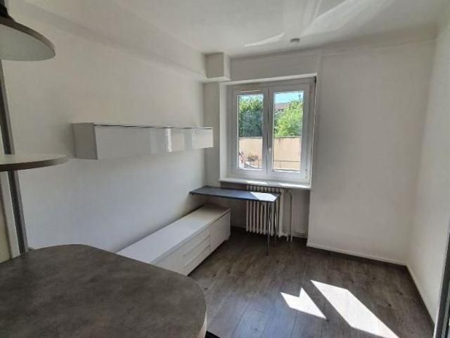 APPARTEMENT 1 pièce s 11m²