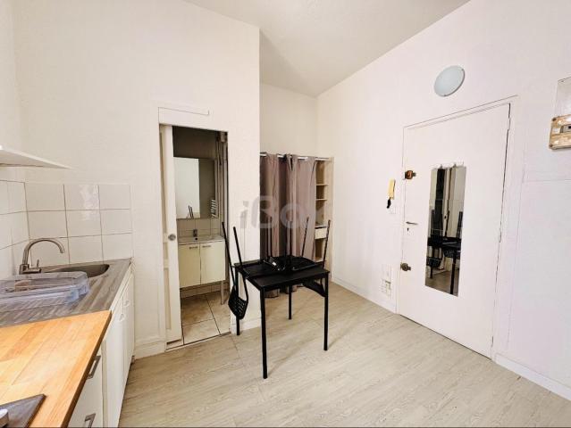Appartement 1 pièce s 14.3 m²
