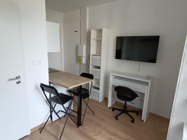 APPARTEMENT 1 pièce s 14m²