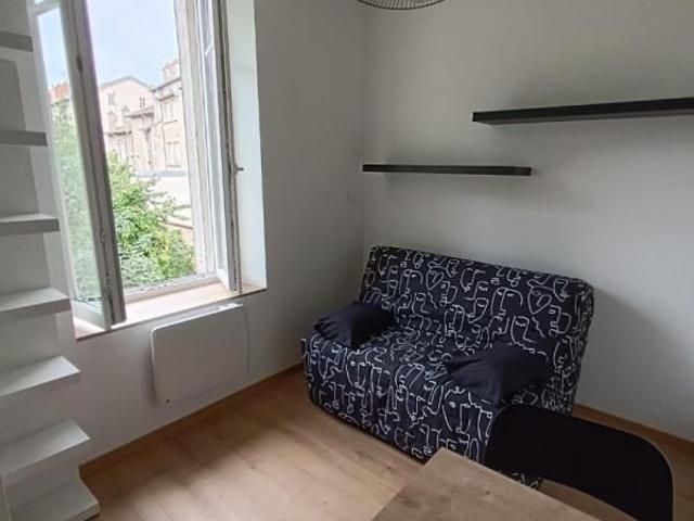 APPARTEMENT 1 pièce s 14m²