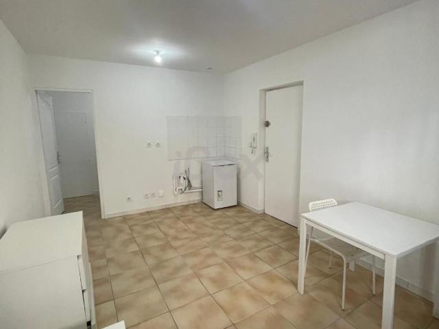 Appartement 1 pièce s 21.8 m²