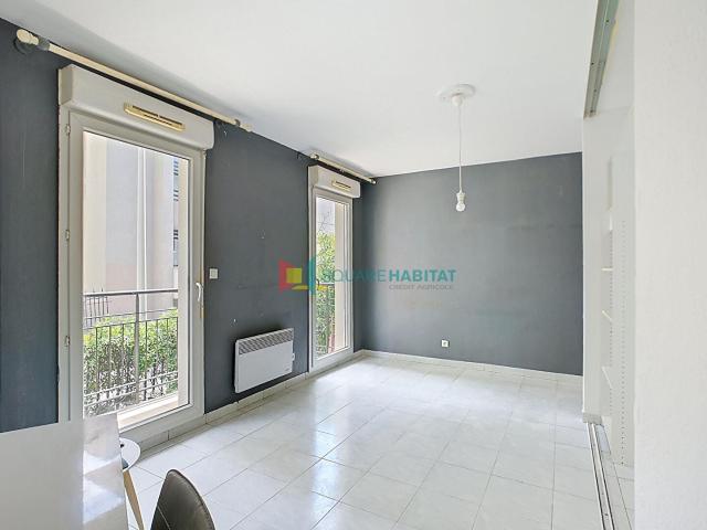 Appartement 1 pièce s 24.48m2 et balcon de 2.83m² 24m² Nice