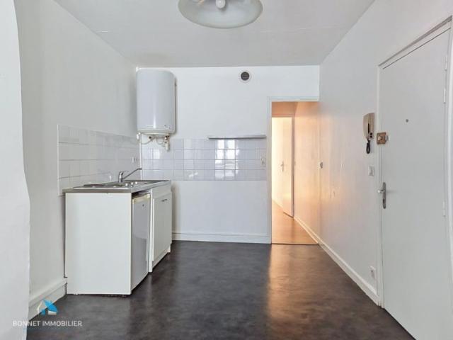 Appartement 1 pièce s 27 m²