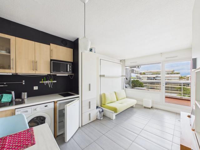 Appartement 1 pièce s 28 m2 28m² Juan les Pins