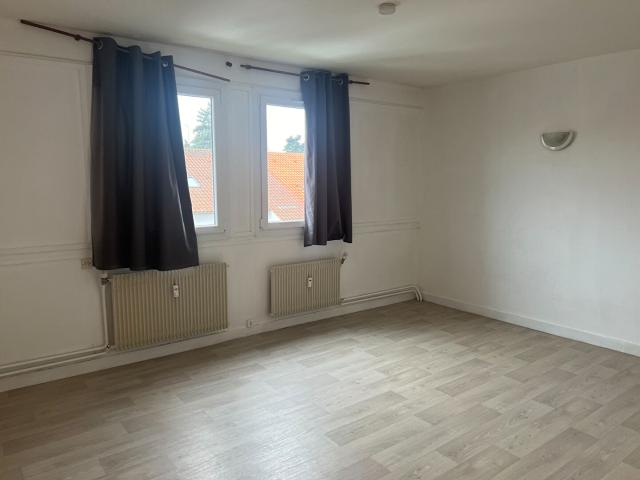 Appartement 1 pièce s 28 m2