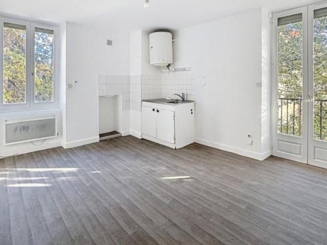 Appartement 1 pièce s 28 m²