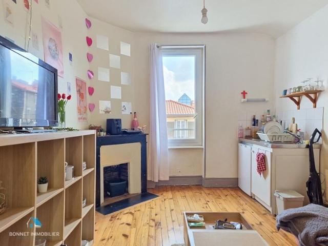 Appartement 1 pièce s 30 m²