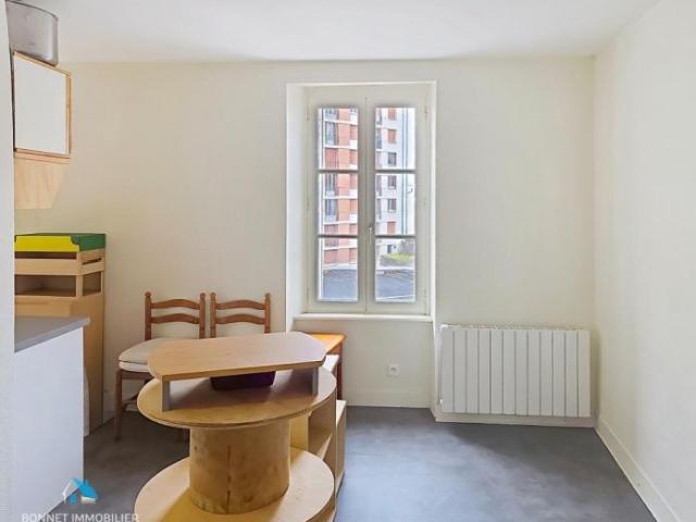 Appartement 1 pièce s 32 m²