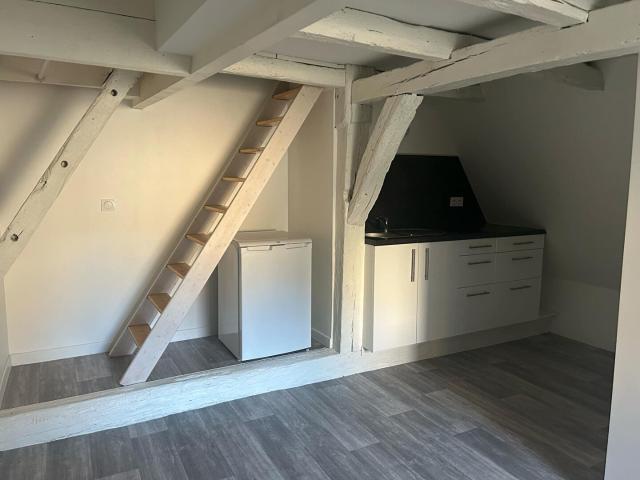Appartement 1 pièce 14 m²