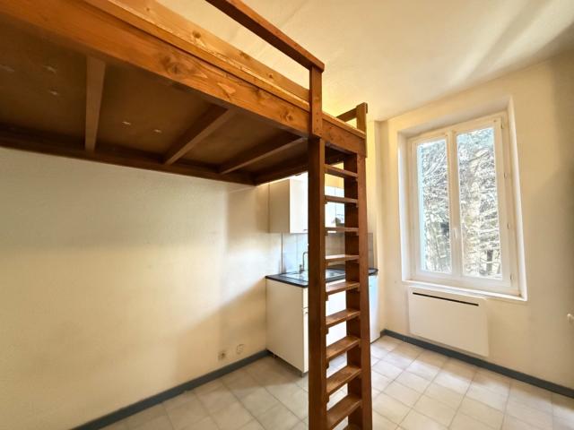 Appartement 1 pièce 14 m²